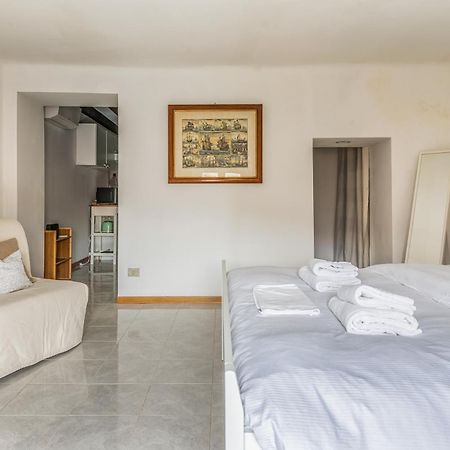 Appartamento Milano Brand New 3 Pax Wi-Fi - Darsena Via Mortara Esterno foto